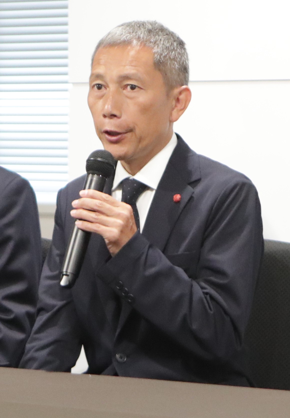 2025年7月1日　政治団体「再生の道」の会見に出席する大谷佳弘氏