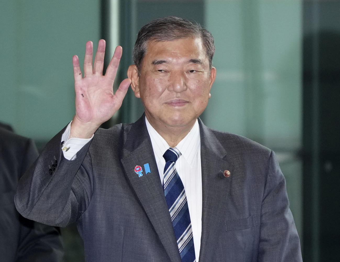 首相官邸に入る石破首相（共同）