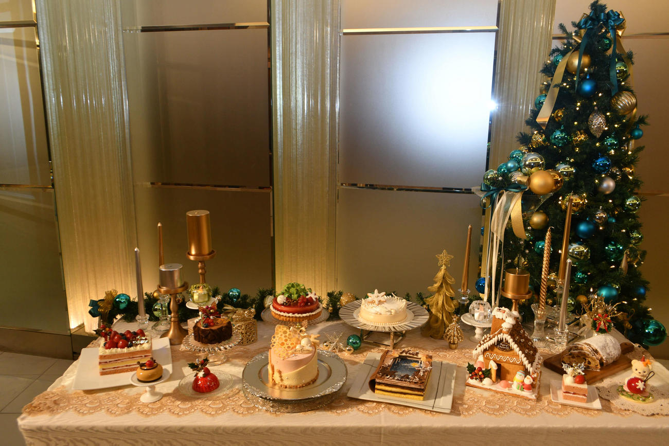 ロイヤルパークホテルが今年販売するクリスマスケーキ
