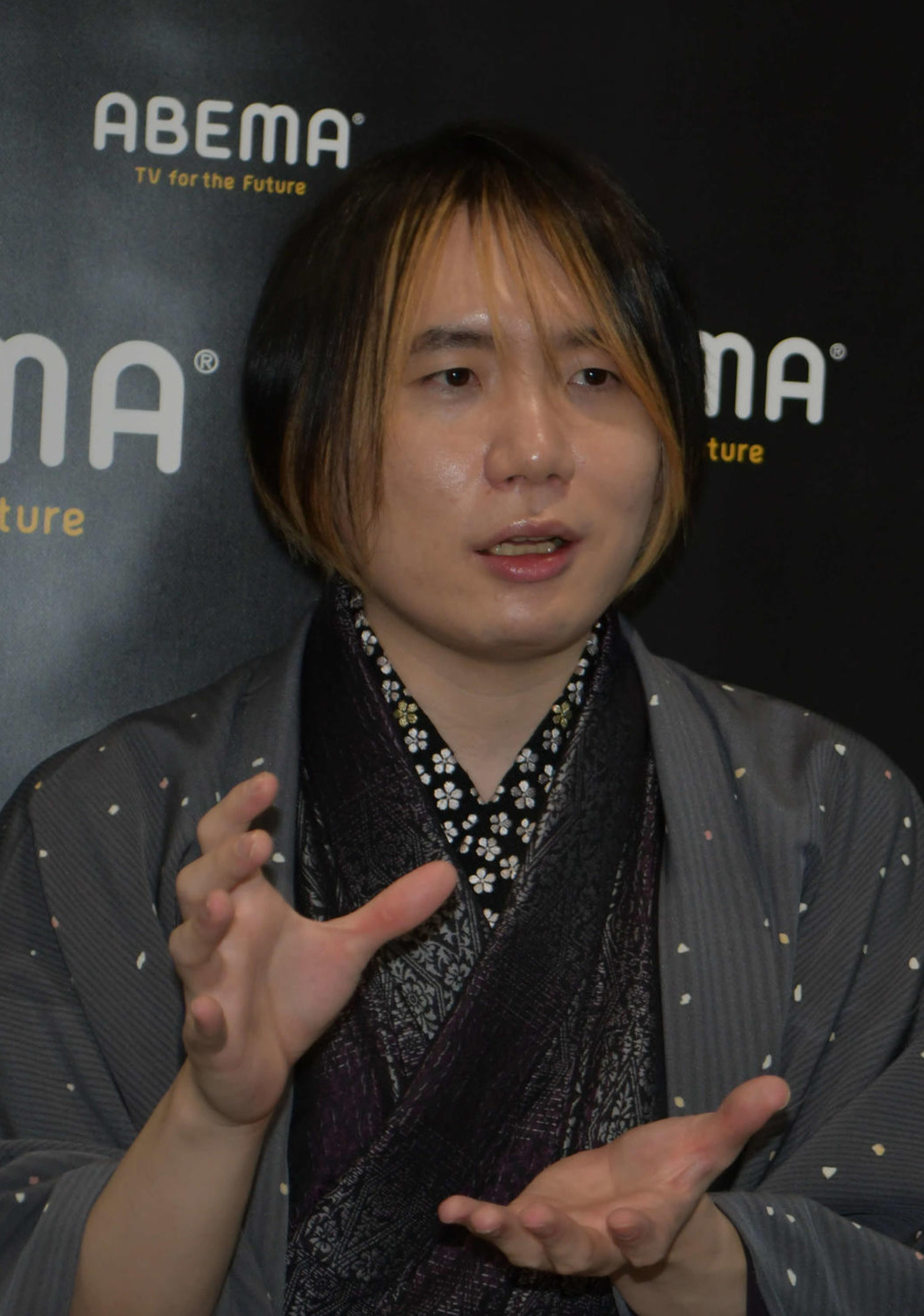 佐藤天彦九段＝25年１月