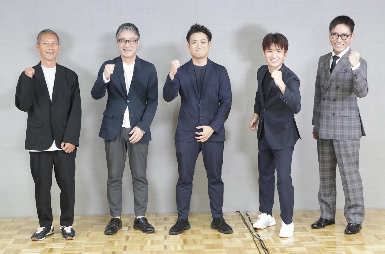 「再生の道」代表選に立候補した、左から大谷佳弘氏、水野純也氏、青柳充哉氏、奥村光貴氏、萩原崇氏