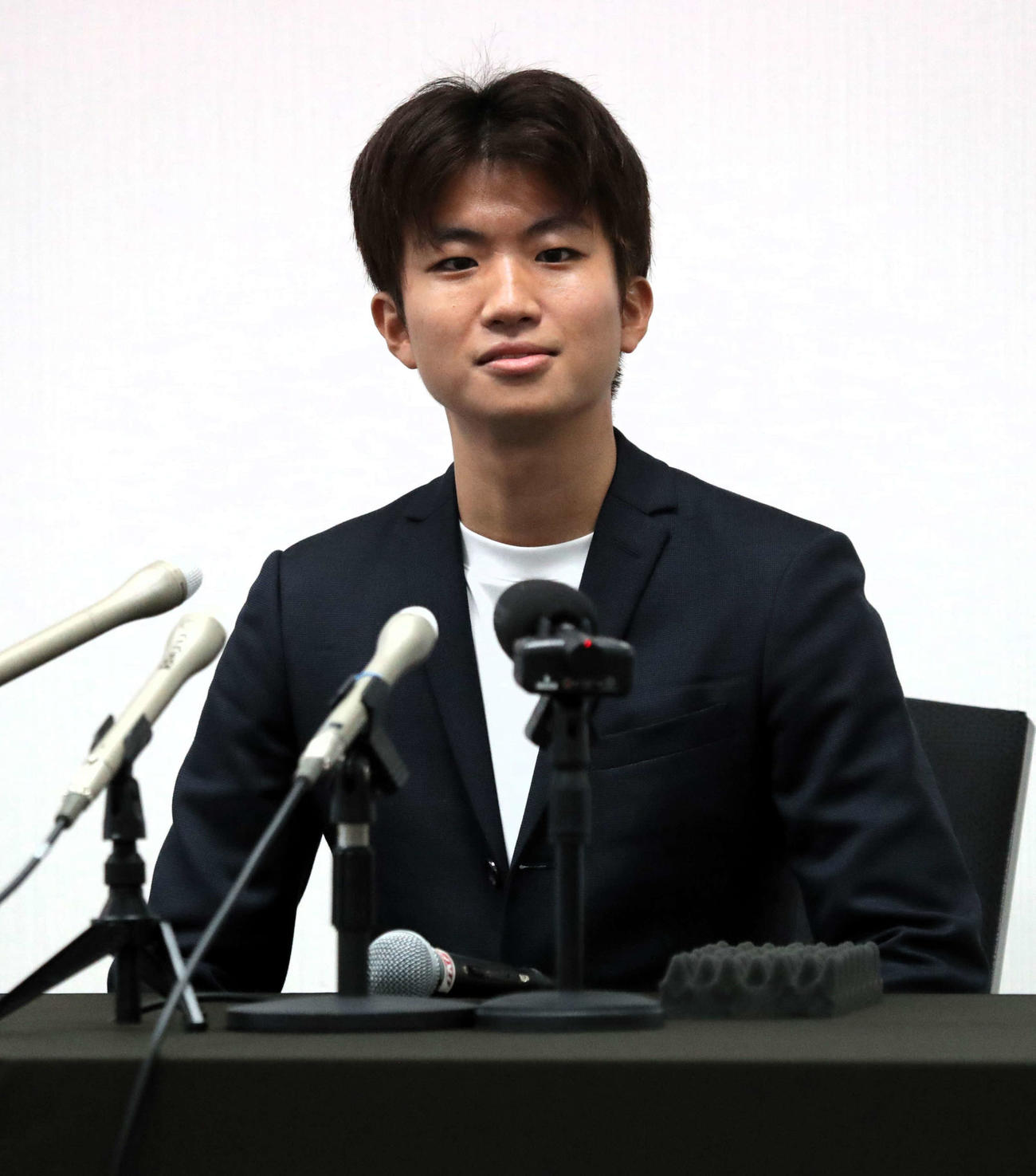 「再生の道」新代表に就任した奥村光貴氏