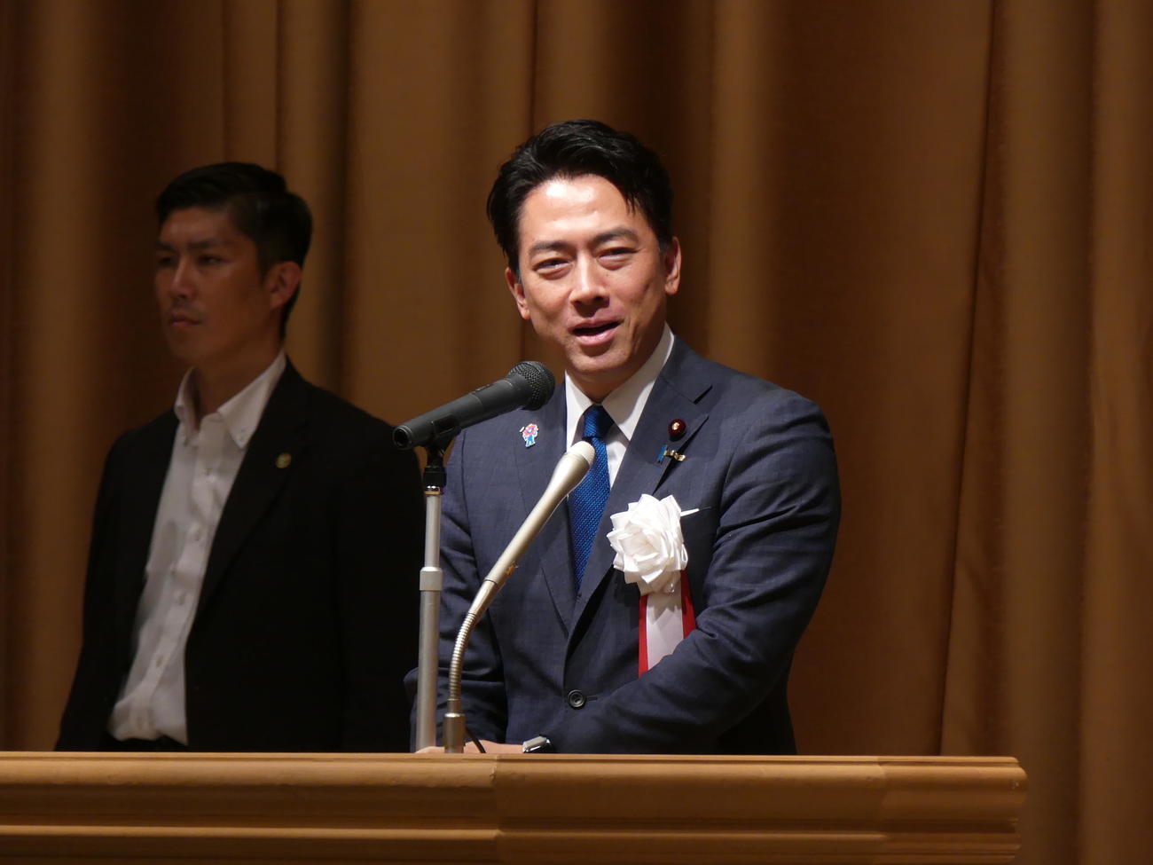 三原じゅん子こども政策担当相のセミナーで講演する小泉進次郎農相（撮影・中山知子）