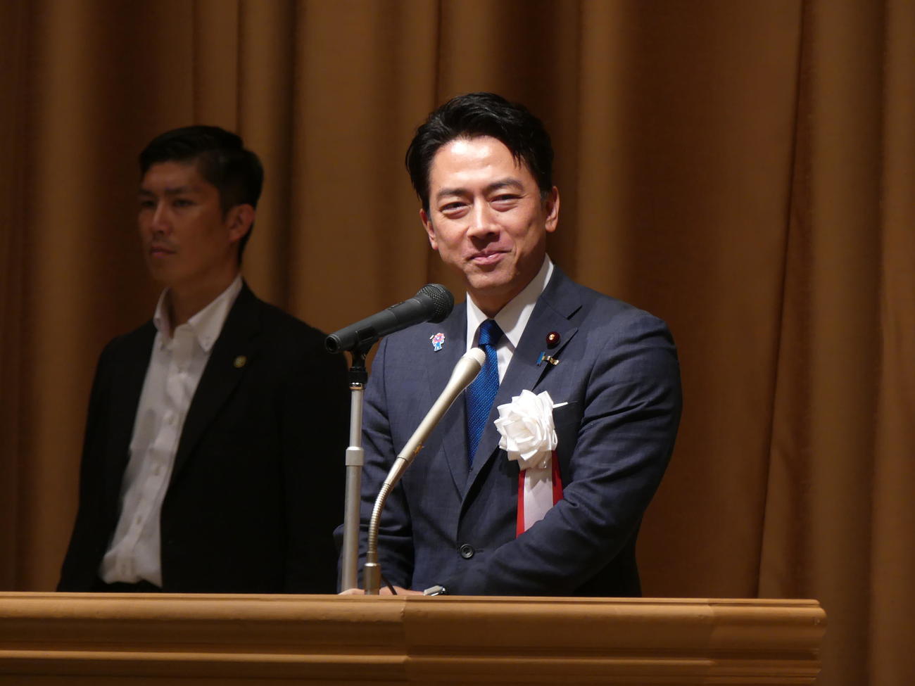 三原じゅん子こども政策担当相のセミナーで講演する小泉進次郎農相（撮影・中山知子）