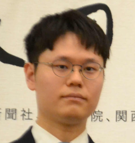 余正麒八段（2024年5月撮影）