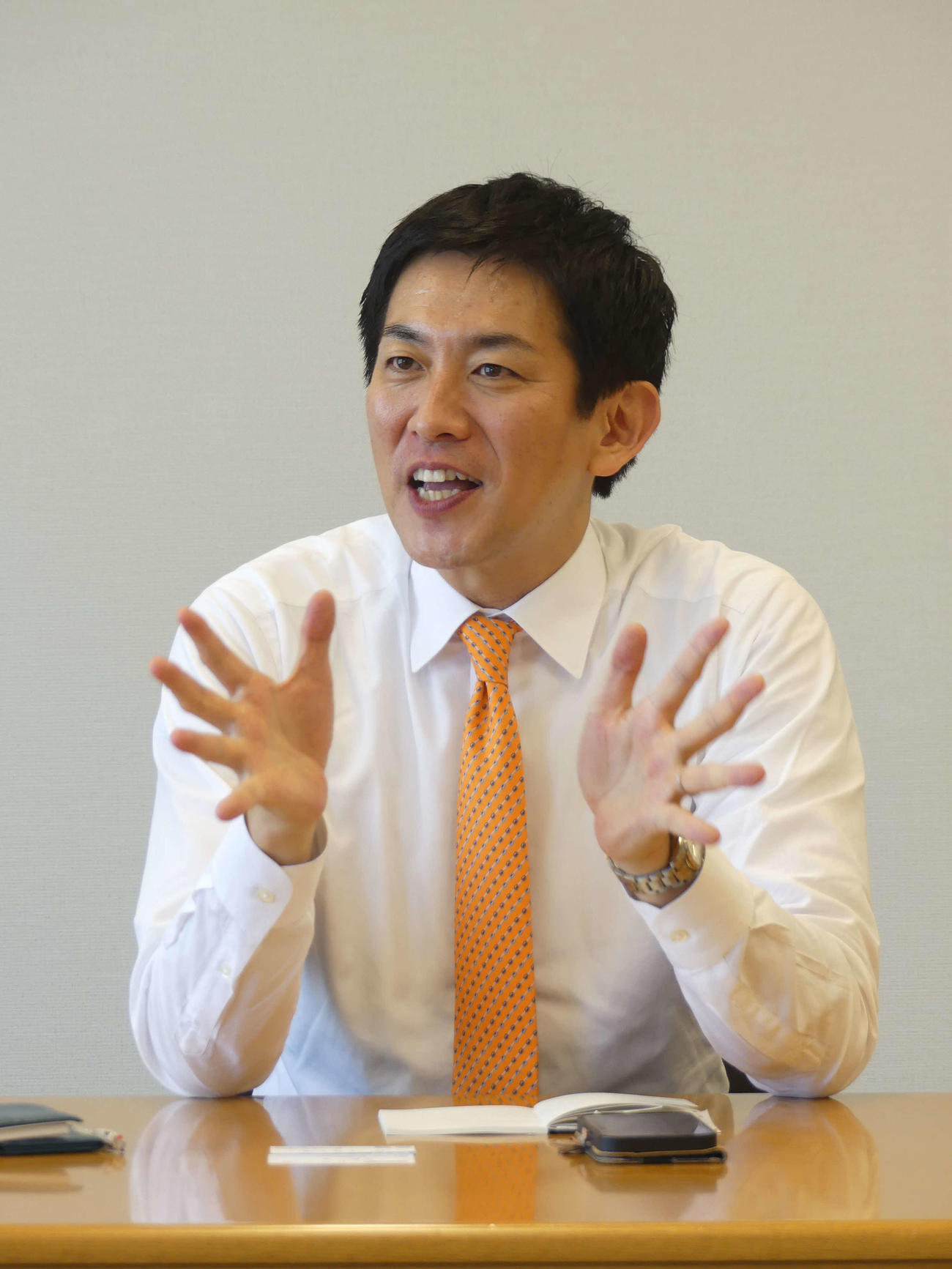 合同インタビューで自民党総裁選への思いを語る小林鷹之・元経済安全保障担当相（撮影・中山知子）