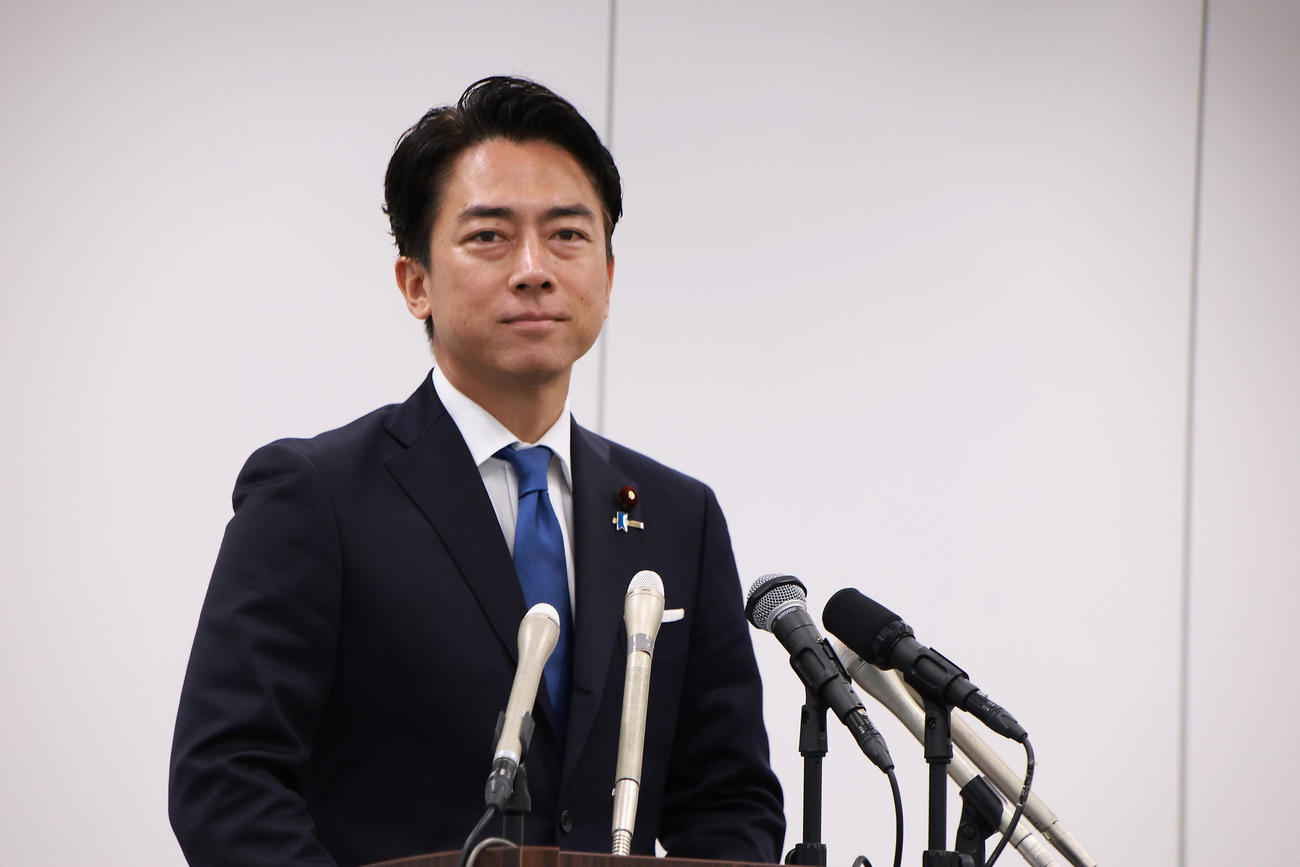自民党総裁選への出馬表明をする小泉進次郎農相（撮影・中島郁夫）