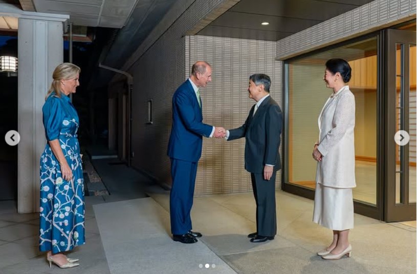 ９月19日に英国エディンバラ公爵殿下と公爵夫人ソフィー妃をお茶にお招きになった天皇陛下と皇后さま（宮内庁のインスタグラムから）