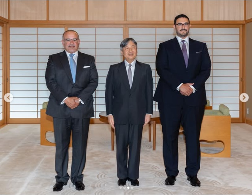 9月19日にバーレーン皇太子サルマン殿下及び王族イーサ殿下とご会見になった天皇陛下（宮内庁のインスタグラムから）
