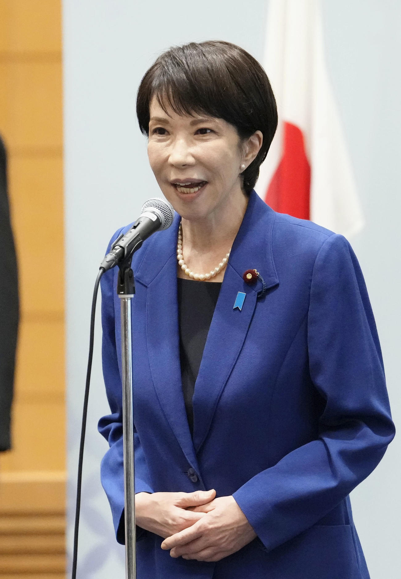 自民党総裁選の出陣式であいさつする高市前経済安保相＝22日午前11時13分、国会（共同）