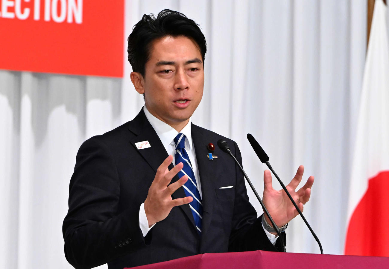質問に答える小泉進次郎農水相（代表撮影）