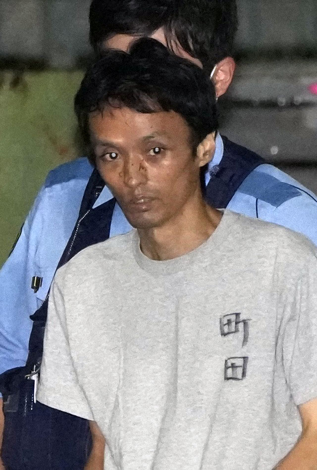 警視庁町田署を出る桑野浩太容疑者（共同）