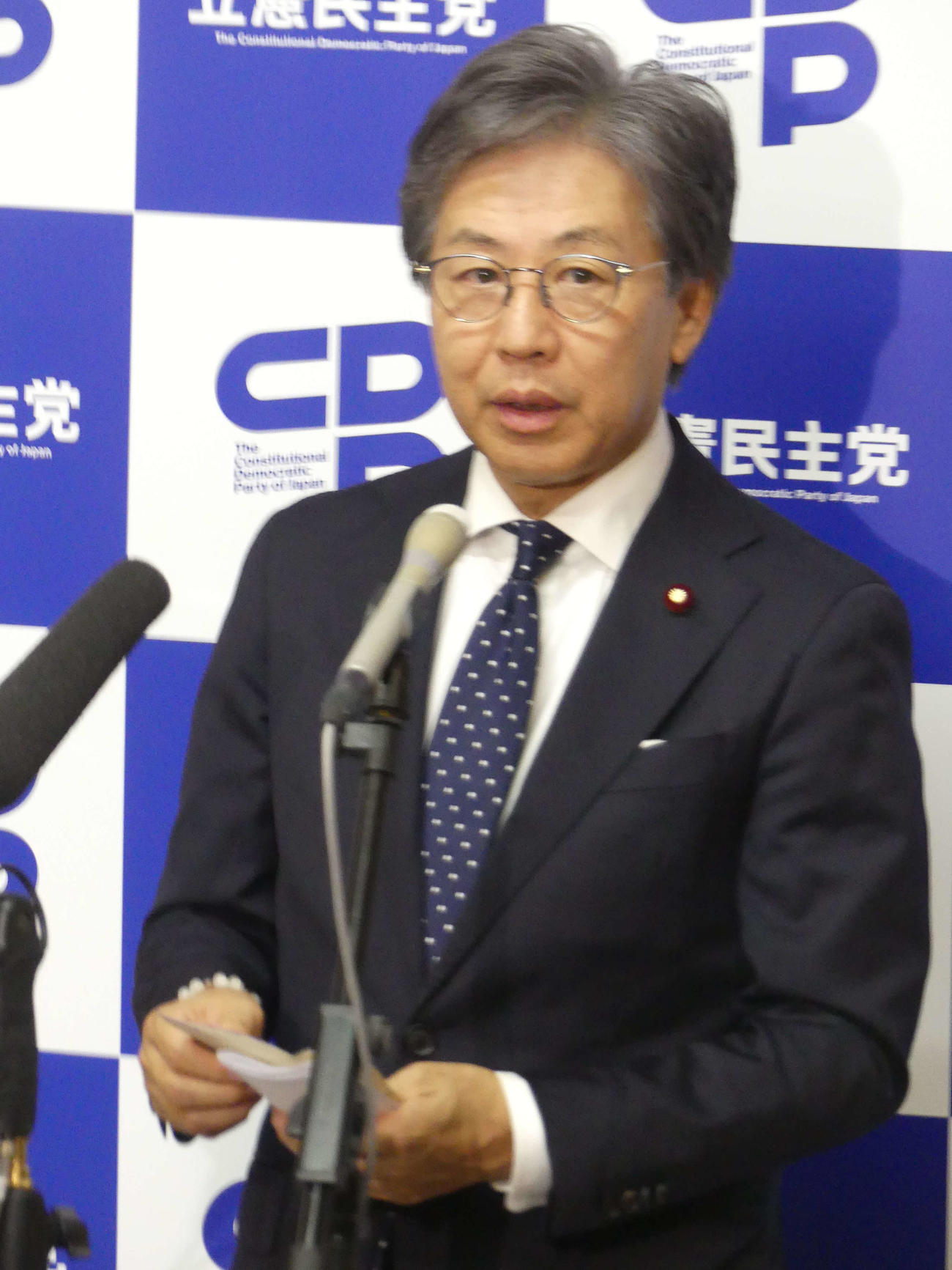 野党3党幹事長会談後、取材に応じる立憲民主党の安住淳幹事長（撮影・中山知子）