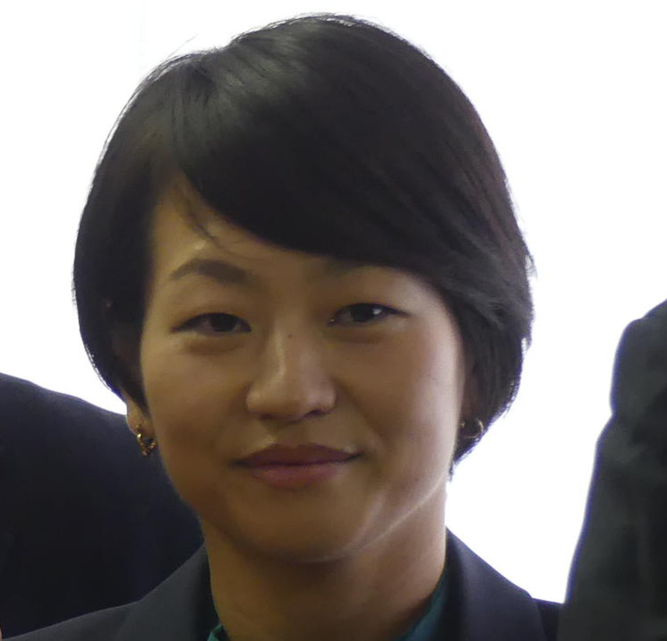 自民党の鈴木貴子広報本部長（2025年10月撮影）