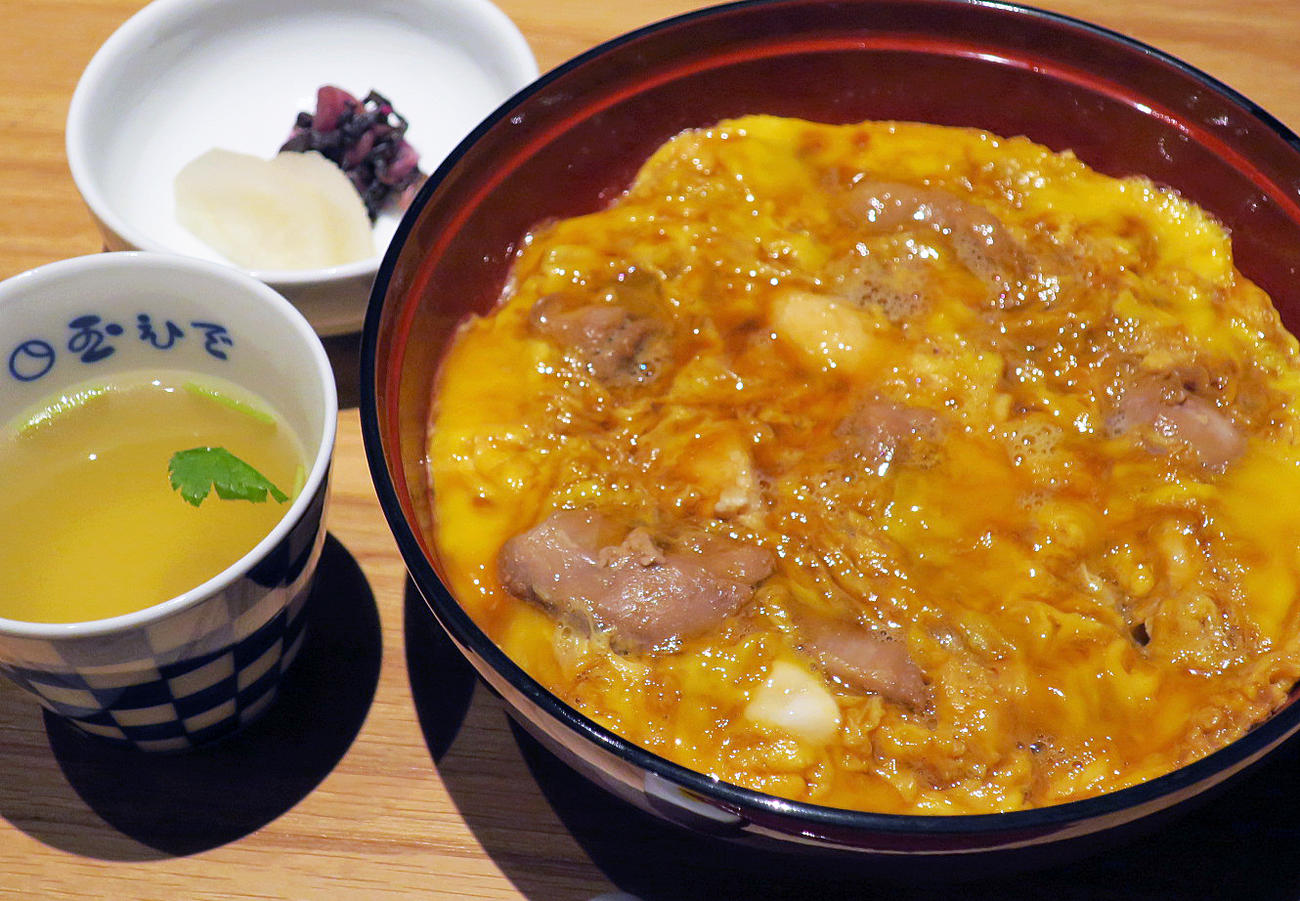 「玉ひで」の親子丼