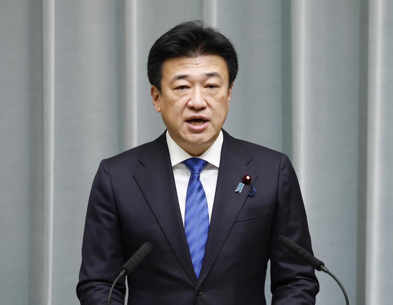 高市内閣の閣僚名簿を発表する木原稔官房長官（共同）

