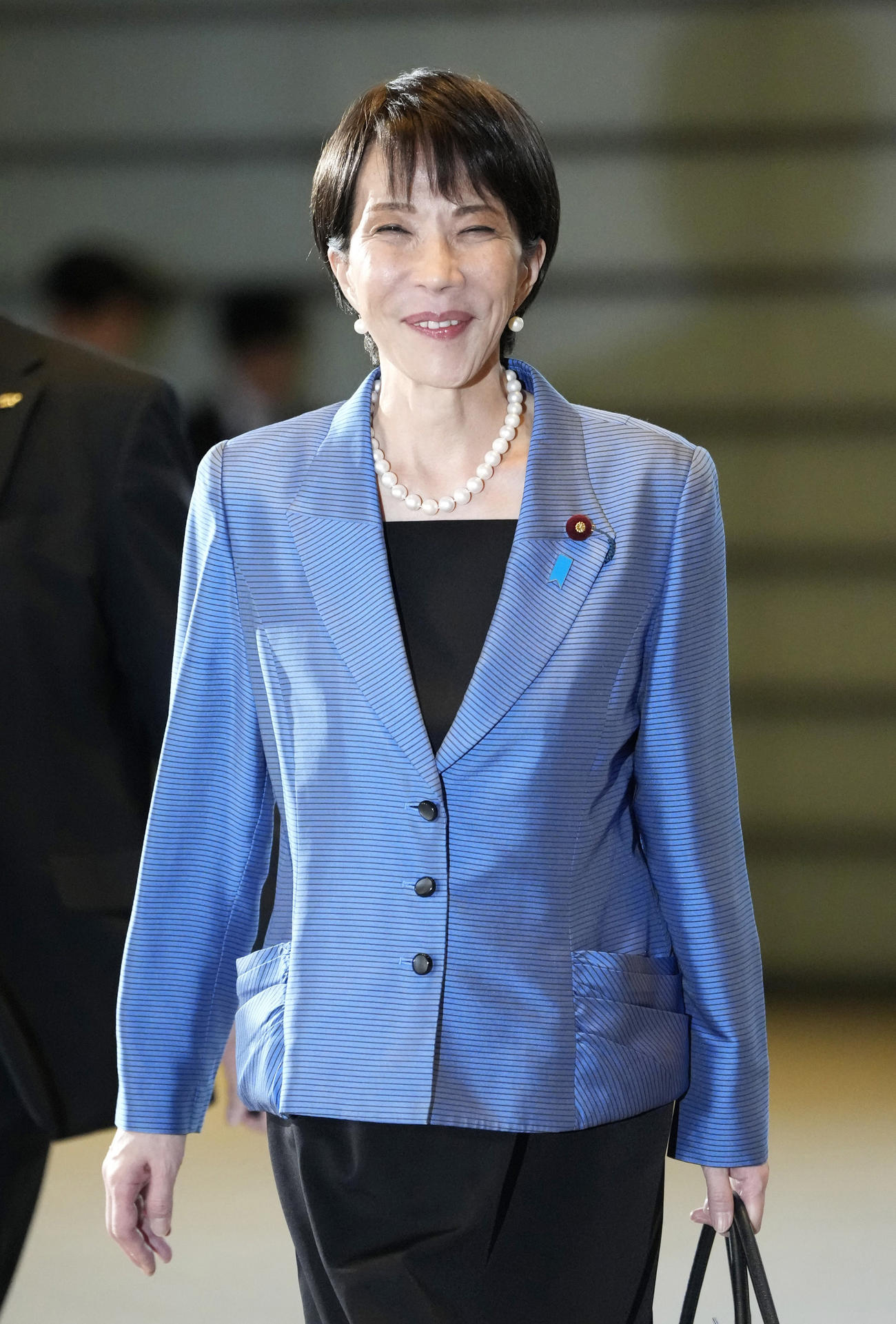 首相官邸に入る高市早苗首相（共同）