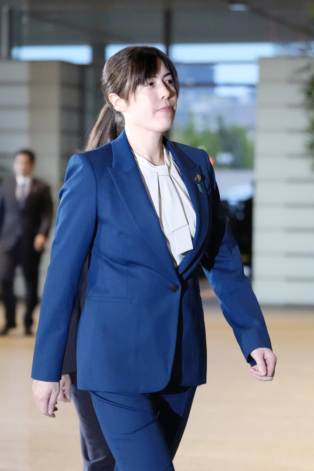 経済安保相に決まり、首相官邸に入る小野田紀美氏（共同）