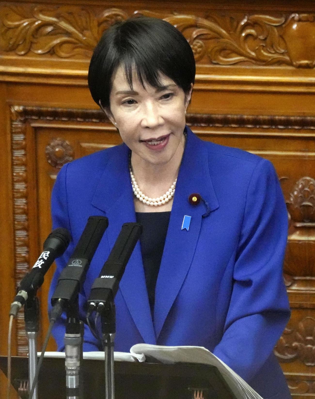 参院本会議で所信表明演説をする高市首相（共同）
