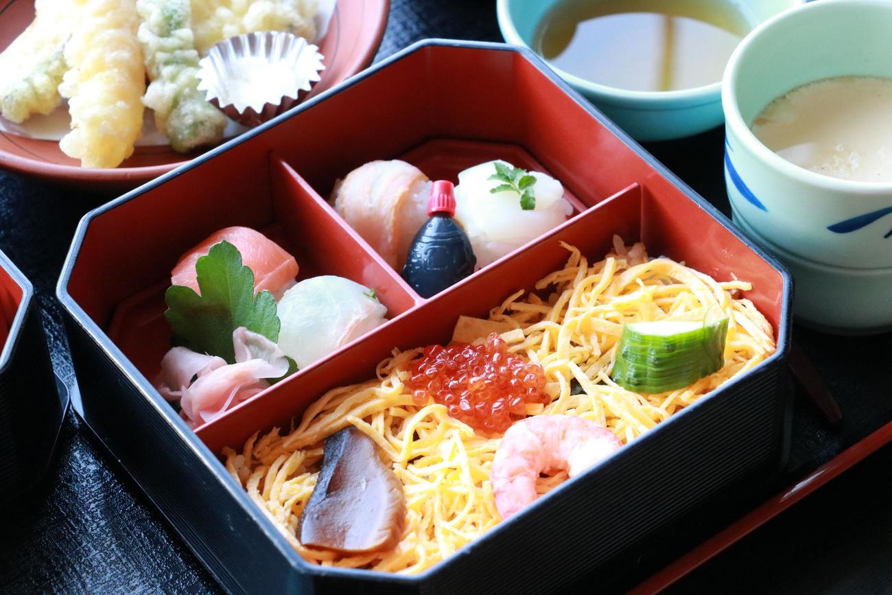 佐々木勇気八段の昼食「喜多乃御膳」（日本将棋連盟提供）