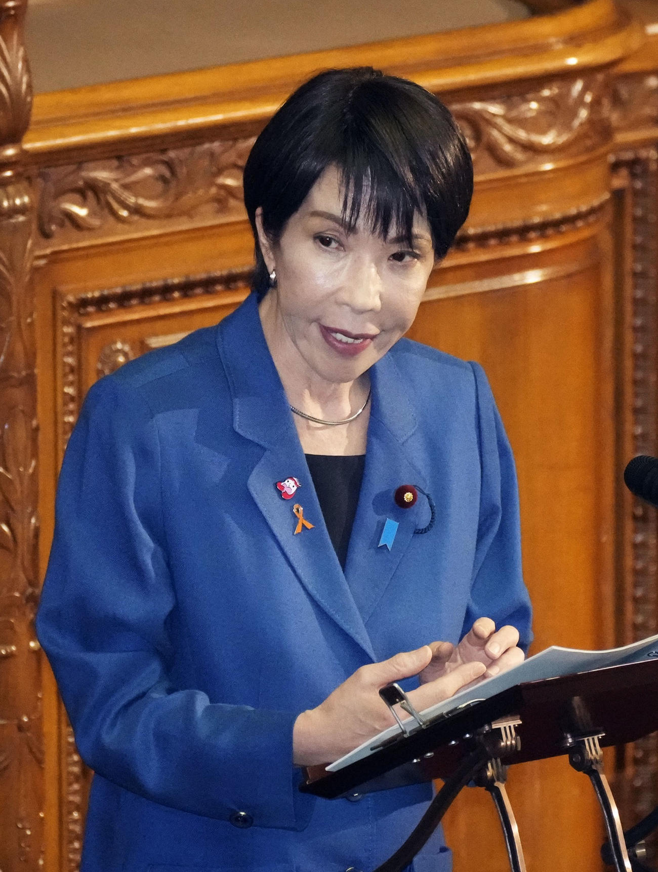参院本会議で答弁する高市首相（共同）