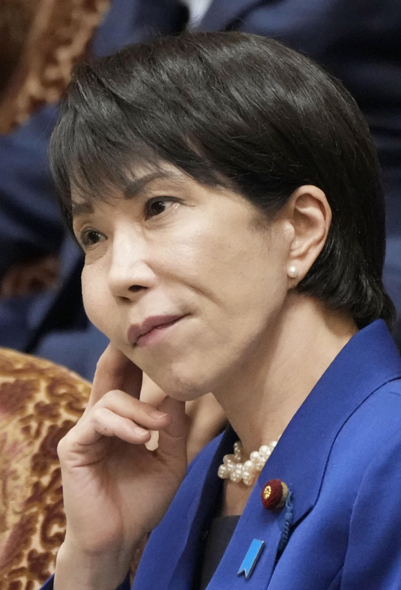 衆院予算委で質問を聞く高市首相＝7日午前（共同）