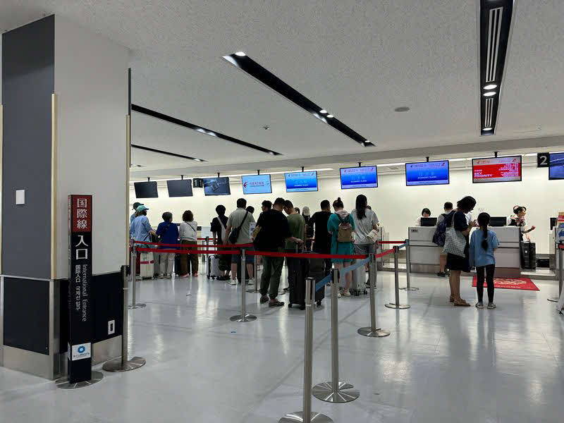 静岡空港内、中国東方航空のチェックインカウンター（鳥海高太朗氏提供）