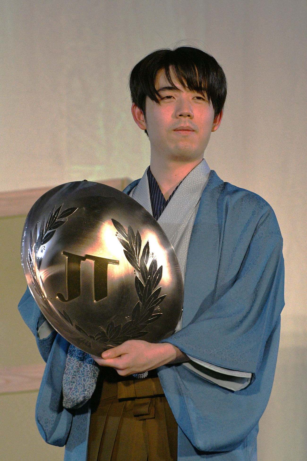 JT杯で2年ぶり3回目の優勝をかざつた藤井聡太6冠