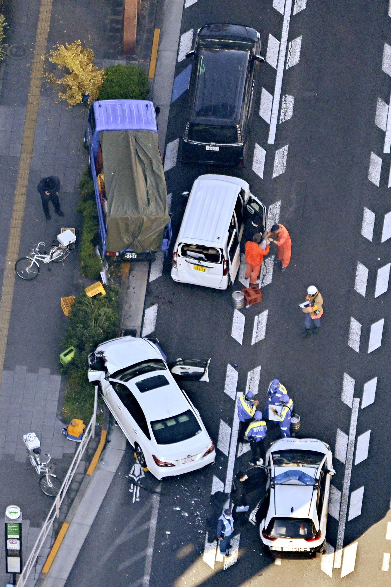 東京都足立区の交通事故現場（共同）