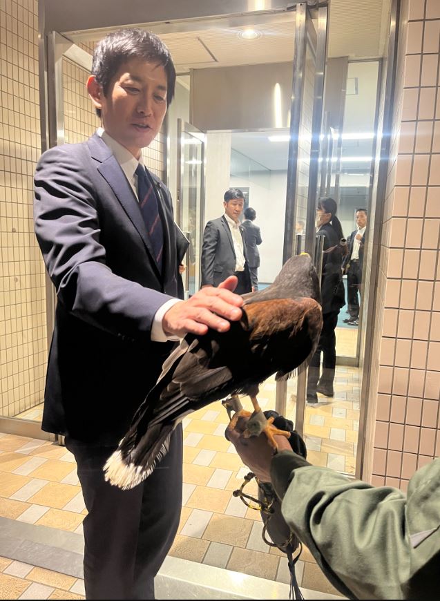 小林鷹之政調会長のXから