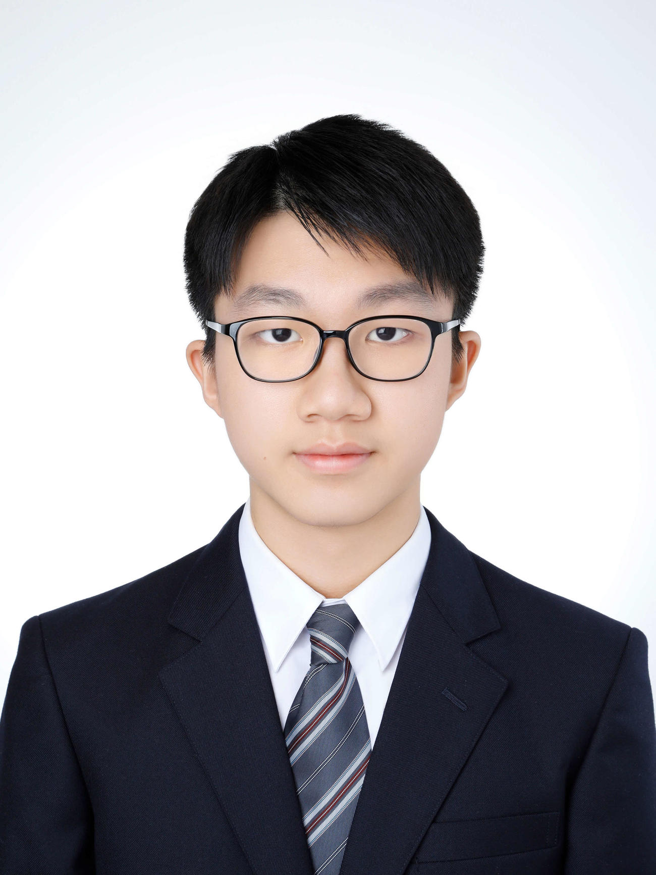 シンガポール初の囲碁棋士として来年4月1日にデビューする陳奕航（チェン・イーハン）さん