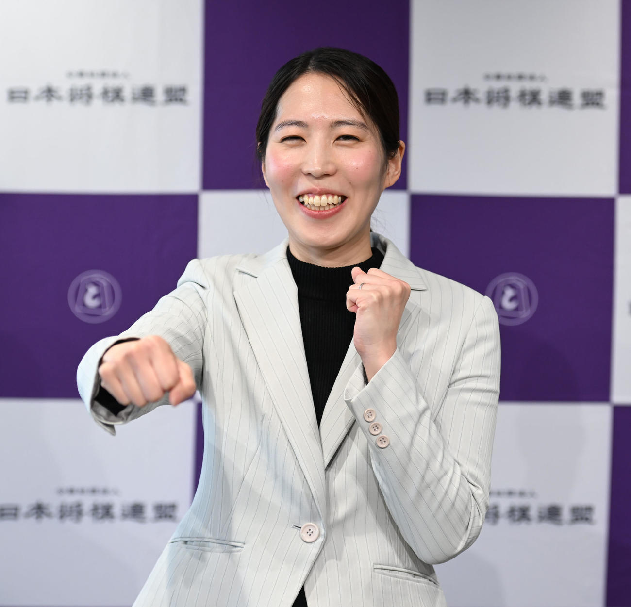 プロ棋士編入試験を受験する福間女流6冠（撮影・和賀正仁）