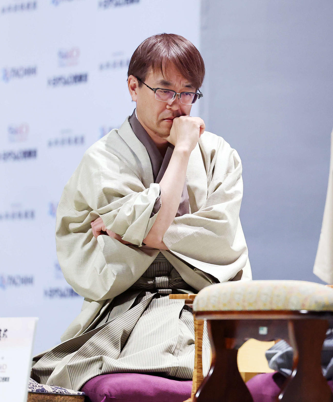 準決勝に臨む羽生九段（撮影・鈴木正人）