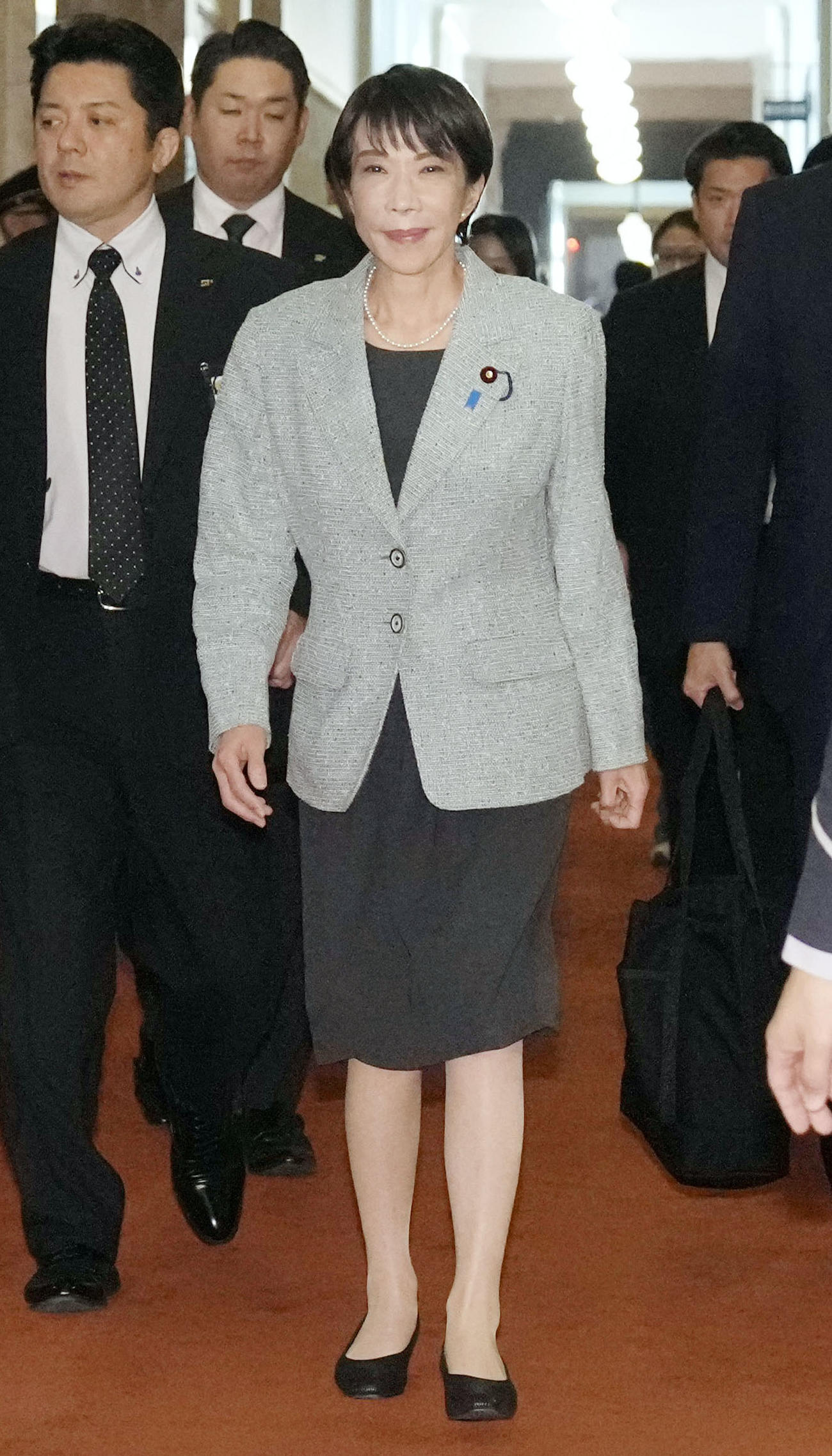 衆院本会議に臨む高市首相（共同）