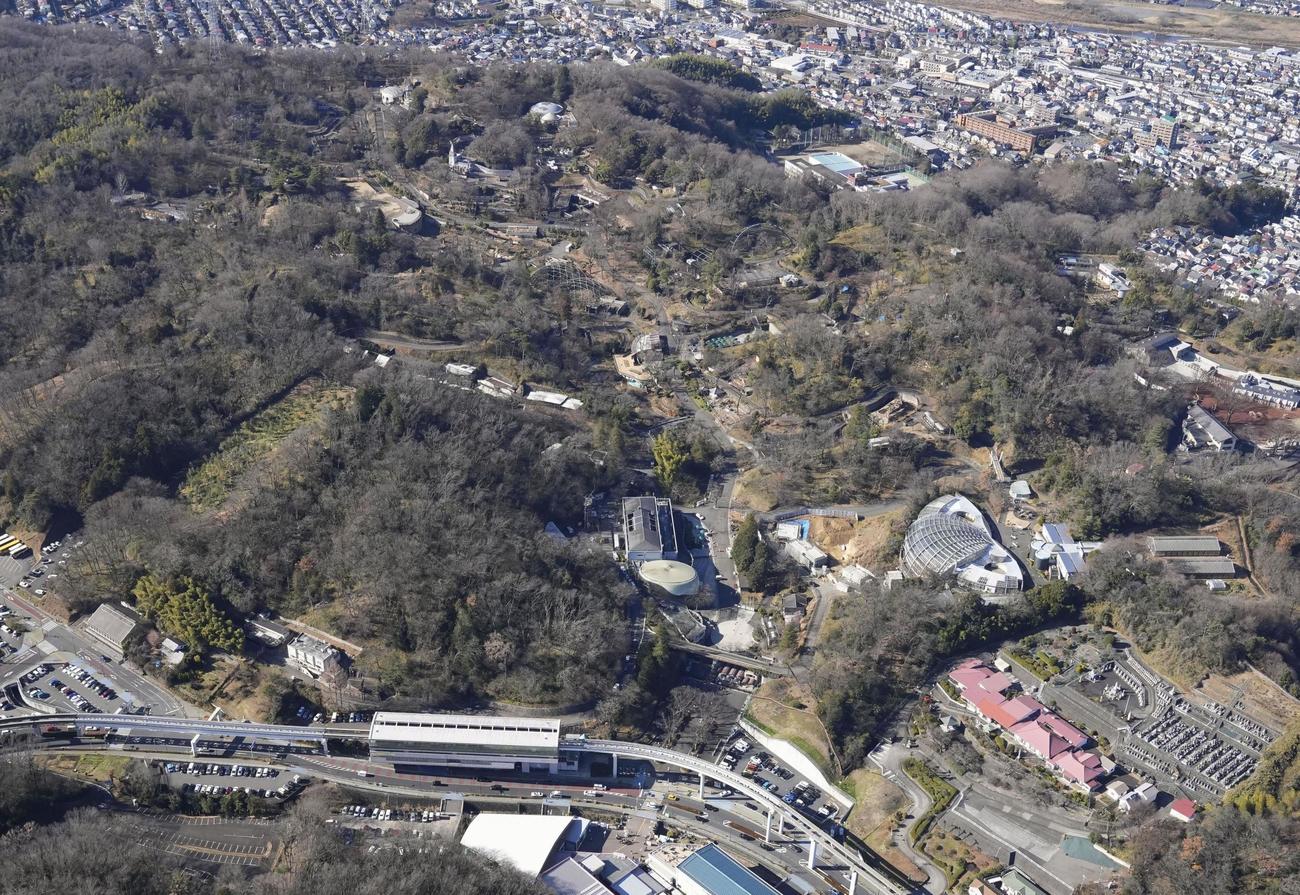 ヨーロッパオオカミが脱走した東京都日野市の多摩動物公園（共同通信社ヘリから）