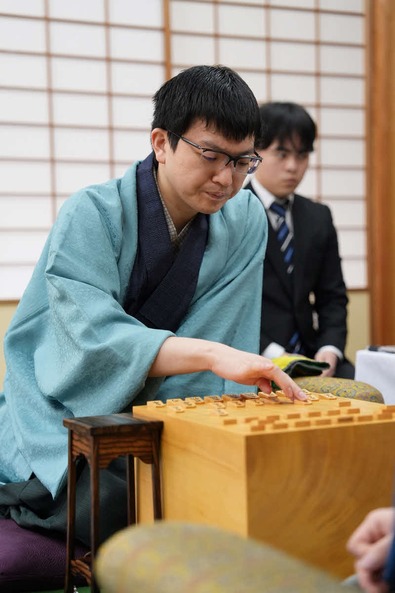 昨年に続いて藤井聡太王将に挑む永瀬拓矢九段（日本将棋連盟提供）