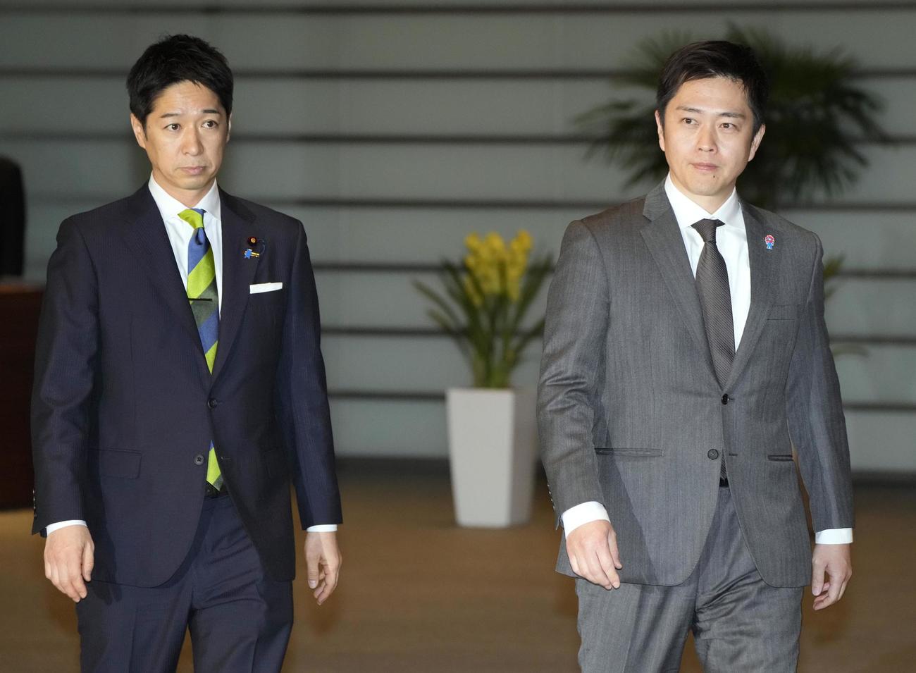 高市首相との会談に向かう日本維新の会の吉村代表（右）と藤田共同代表（共同）