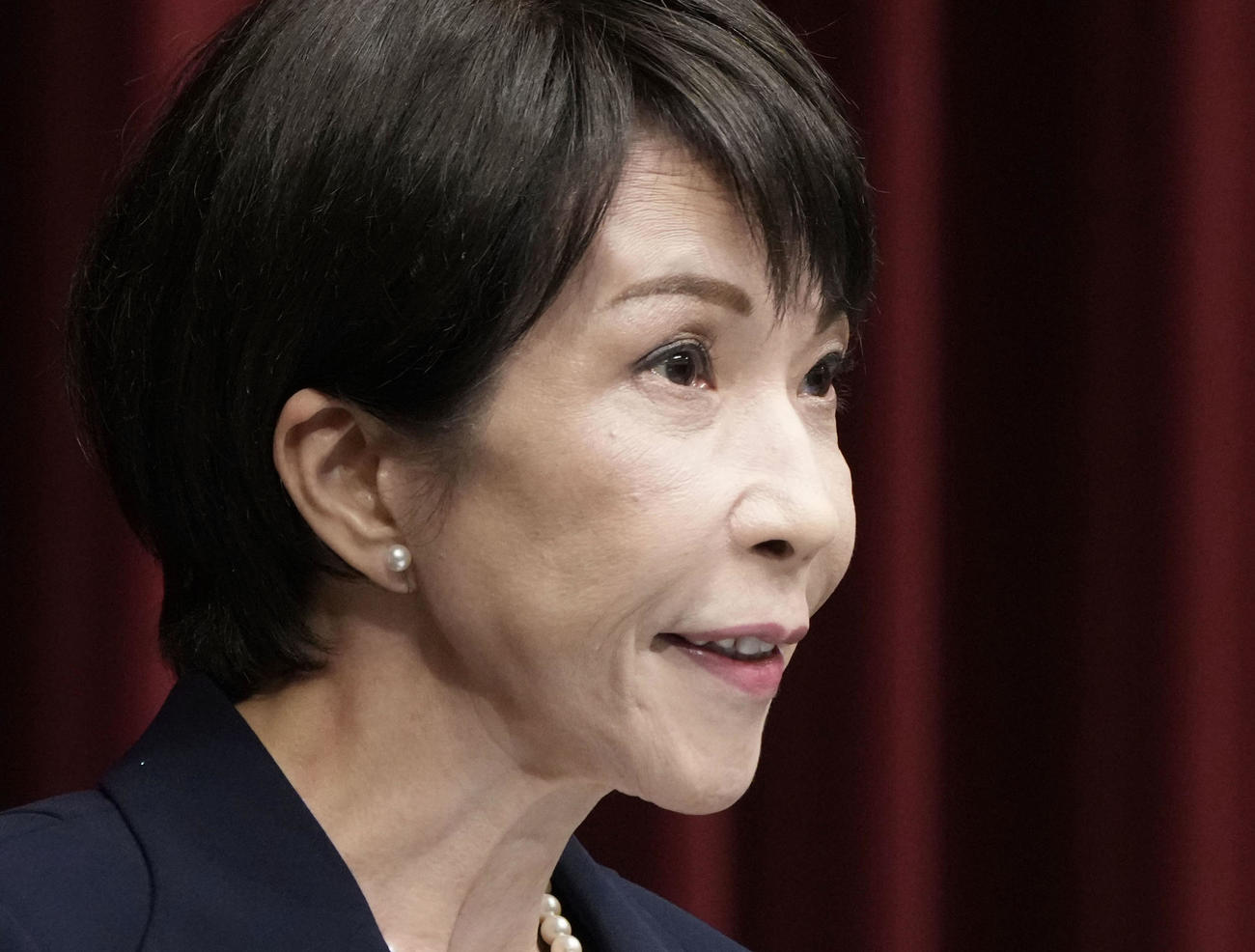 記者会見で、23日召集の通常国会冒頭に衆院を解散すると表明した高市首相（共同）