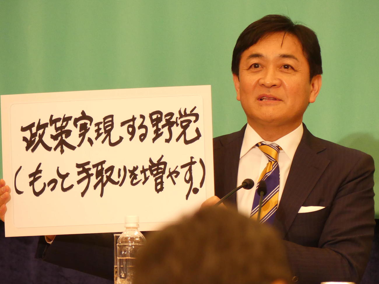 日本記者クラブの党首討論で党の政策を訴える国民民主党の玉木雄一郎代表（撮影・中山知子）
