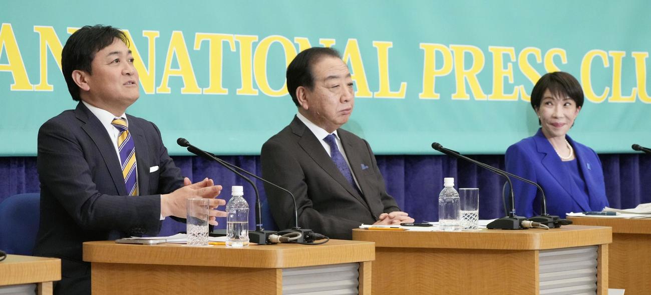 衆院選公示を前にした討論会に出席した（左から）国民民主党の玉木代表、中道改革連合の野田共同代表、自民党総裁の高市首相（共同）