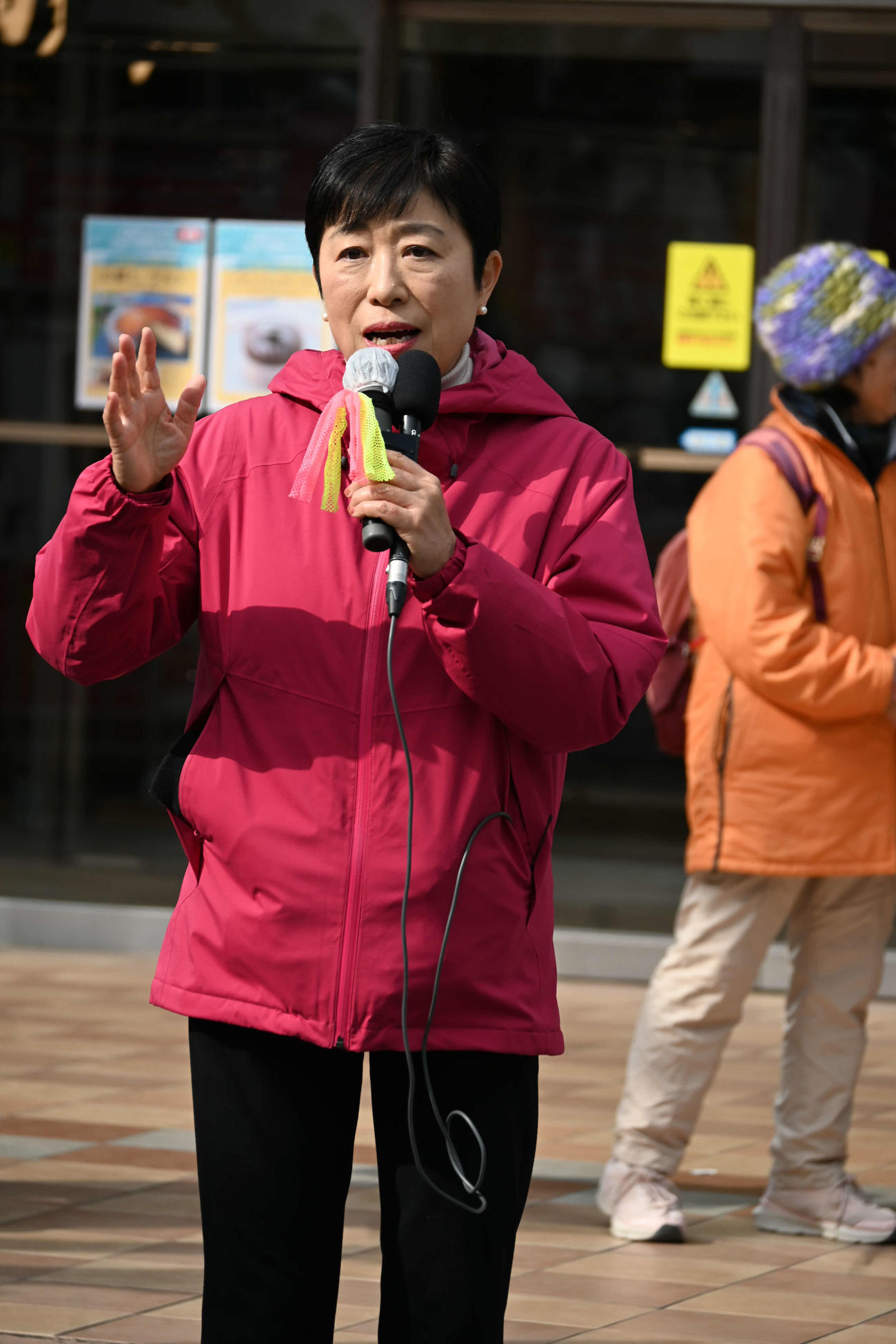 地元・高槻市で大阪10区から立候補した中道改革連合の候補者の応援に入った立憲民主党の辻元清美参院議員（撮影・松浦隆司）