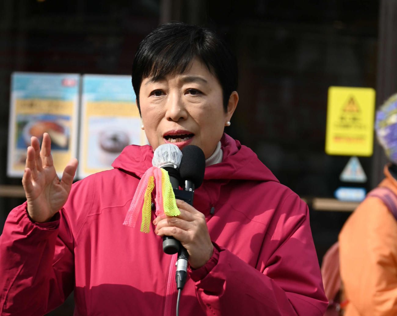 地元・高槻市で大阪10区から立候補した中道改革連合の候補者の応援に入った立憲民主党の辻元清美参院議員（撮影・松浦隆司）