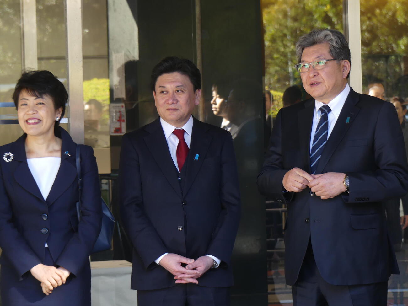 自民党の萩生田光一幹事長代行（右）（2026年1月23日撮影）