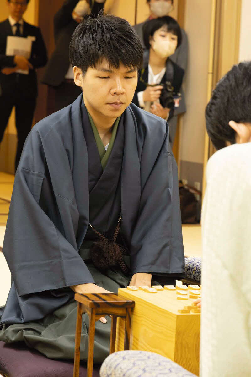 2年連続で棋王戦の挑戦者となって藤井聡太棋王に挑む増田康宏八段（日本将棋連盟提供）
