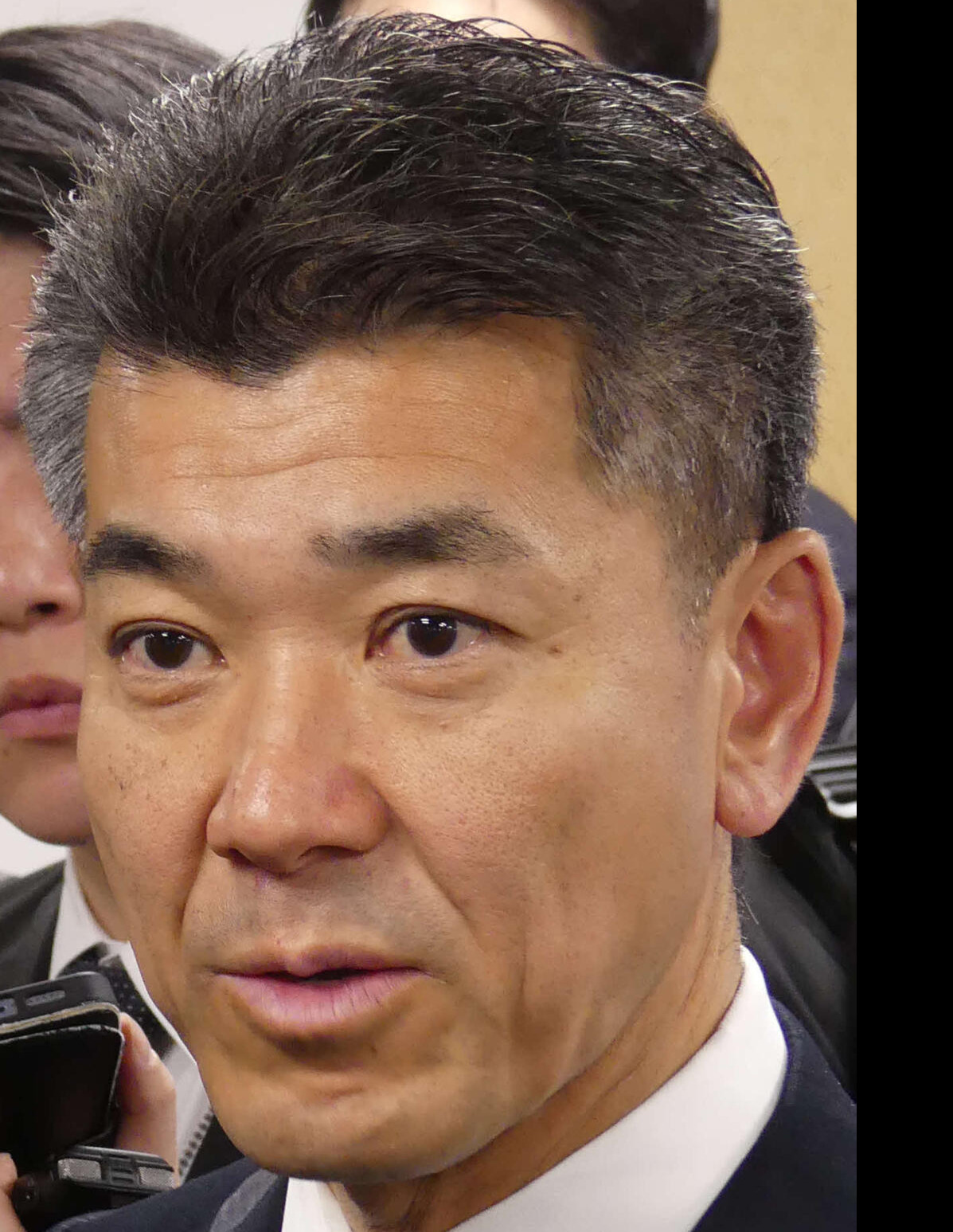 中道改革連合の代表選に出馬しない意向を表明する泉健太氏（2026年2月11日撮影）
