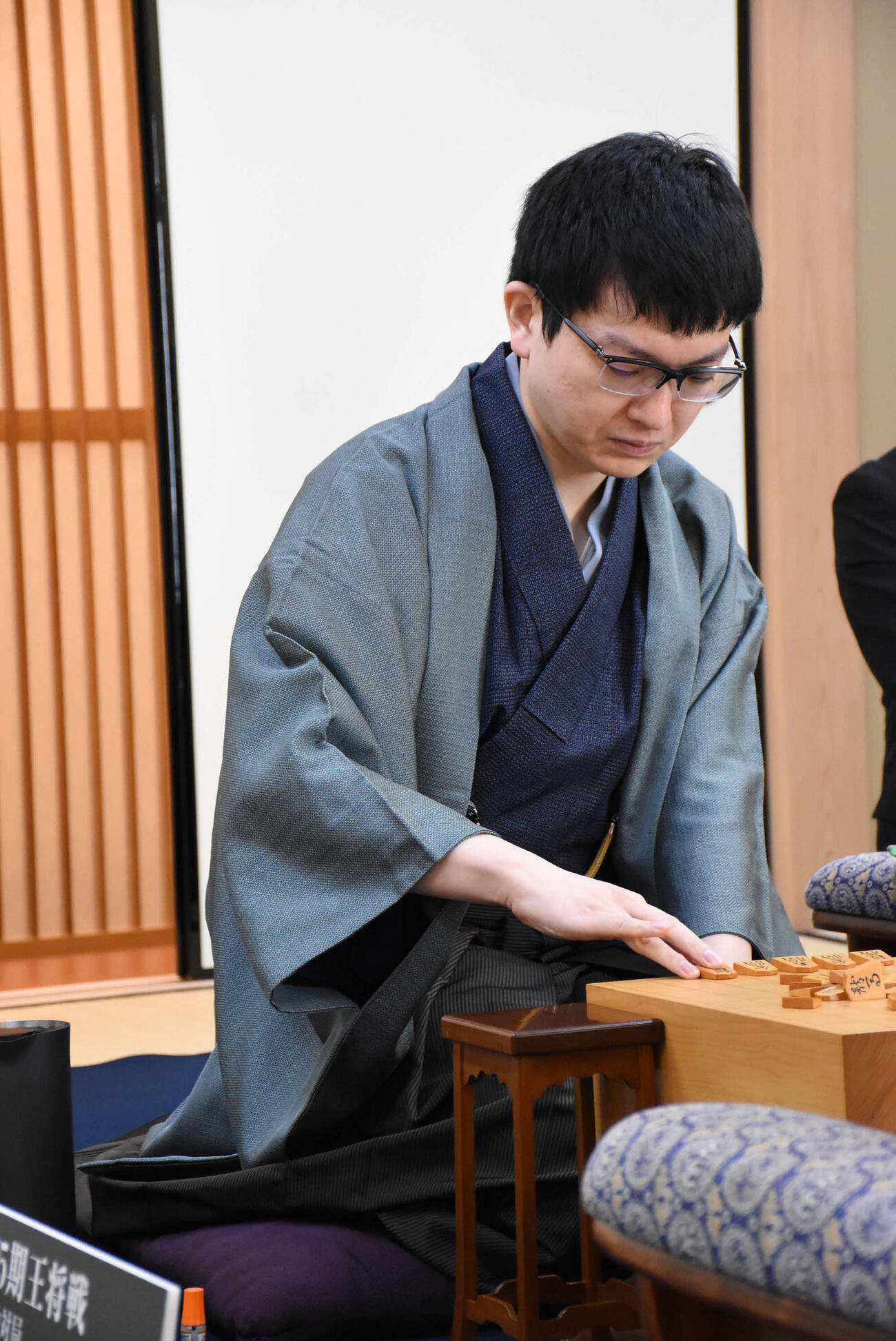 王将戦7番勝負第4局に臨んだ永瀬拓矢九段（日本将棋連盟提供）