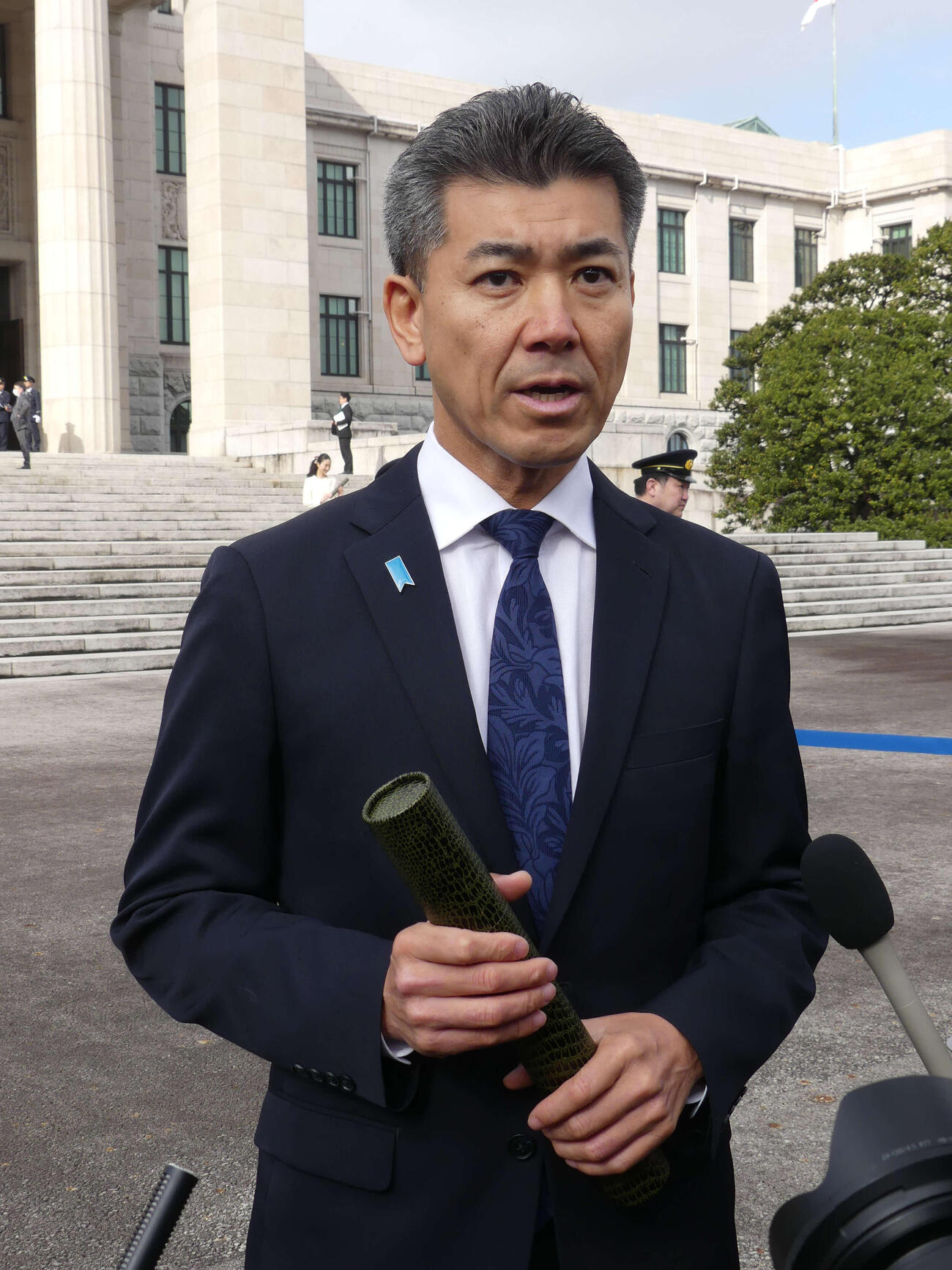 副議長人事報道に関して取材に答える中道改革連合の泉健太衆院議員（撮影・中山知子）