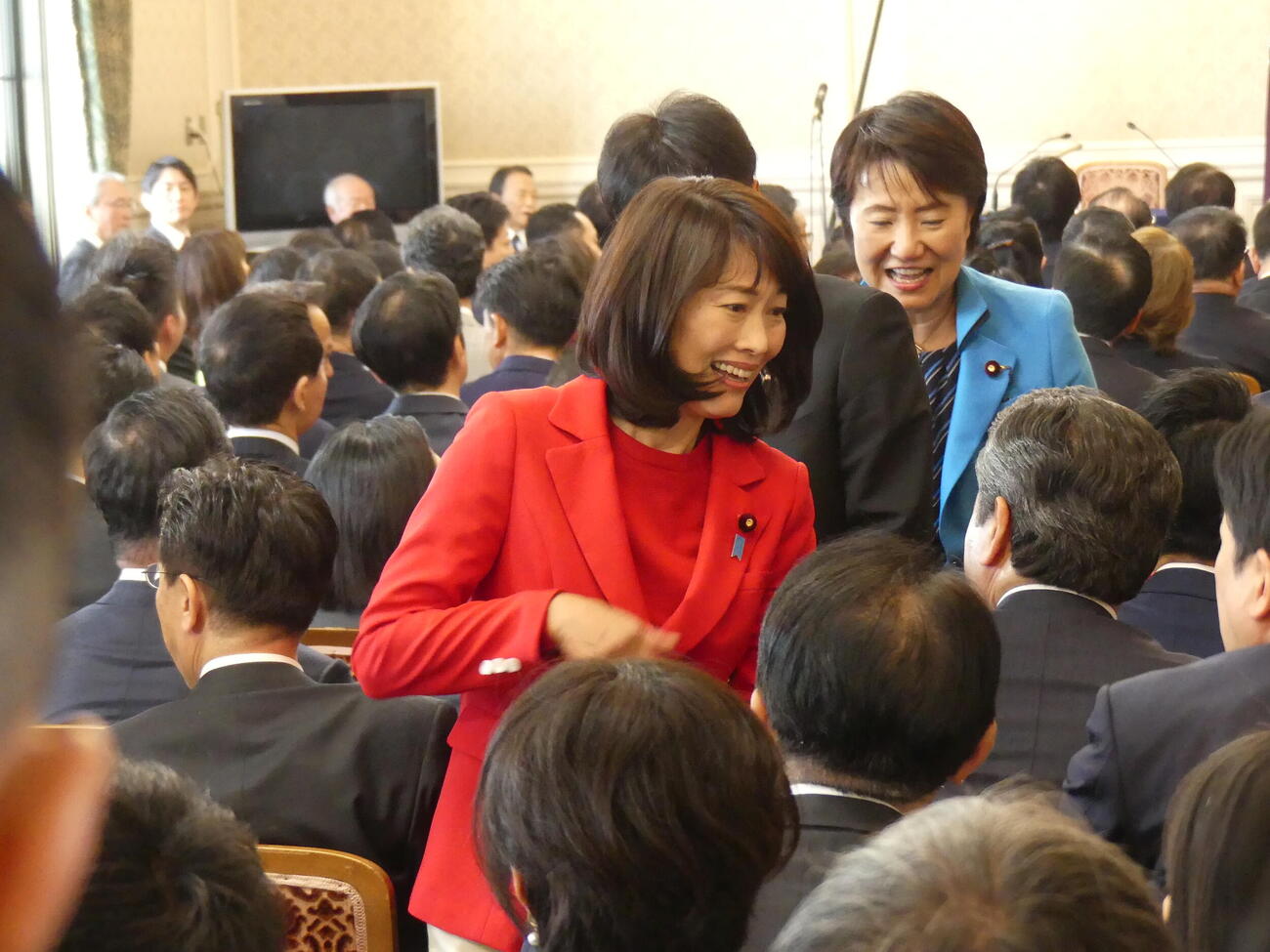 衆院選で初当選し自民党の代議士会に出席する丸川珠代衆院議員（撮影・中山知子）