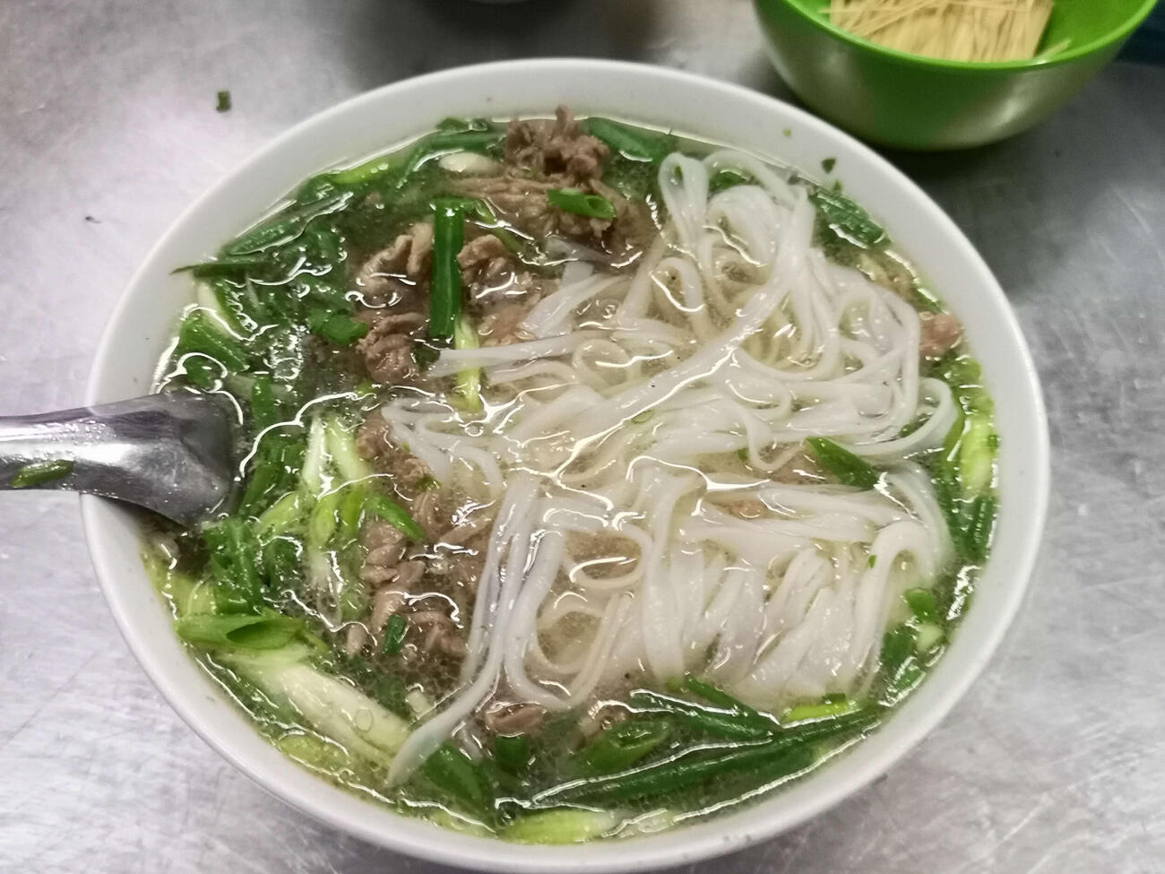 ベトナムの国民的麺料理のフォー