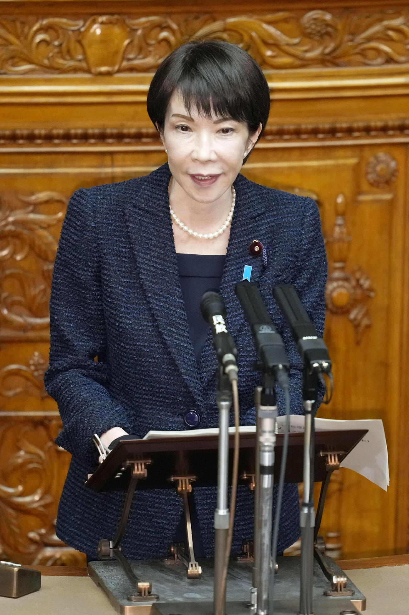 参院本会議で答弁する高市首相＝26日午前（共同）